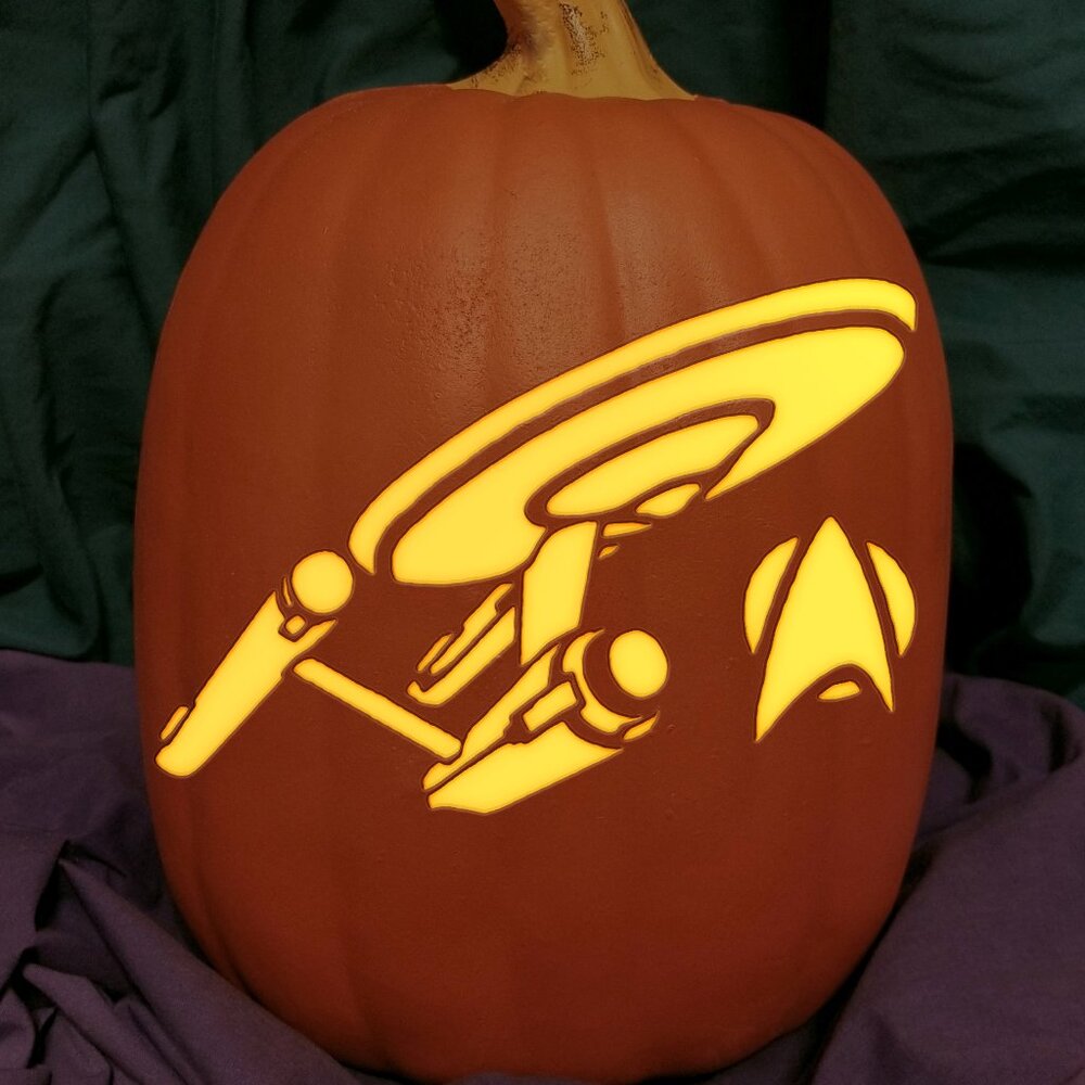 Star Trek Enterprise (TOS) Carved Foam Permanent Pumpkin Spock Capt. Kirk Bones
